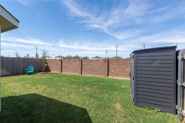 431 Woodhouse Way, Everman, TX 76140