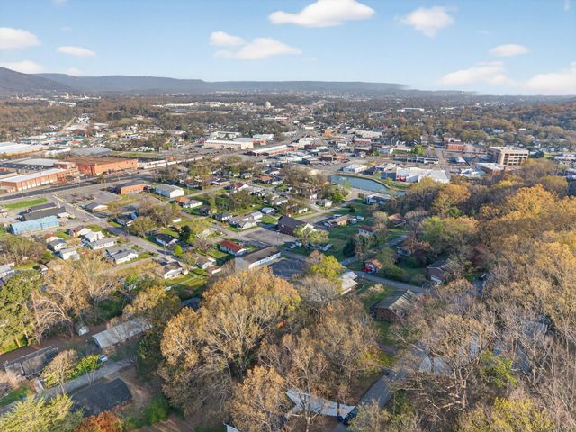 405 Dempsey Lane, Rossville, GA 30741