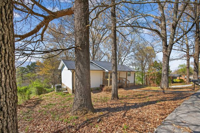 405 Dempsey Lane, Rossville, GA 30741