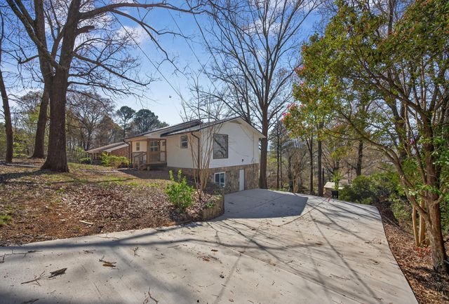 405 Dempsey Lane, Rossville, GA 30741