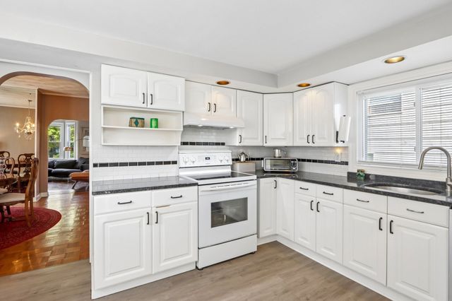 19 Brooks Park, Medford, MA 02155