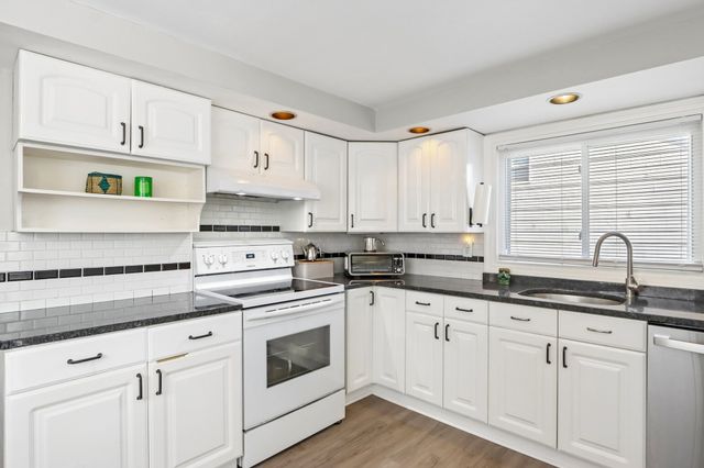 19 Brooks Park, Medford, MA 02155