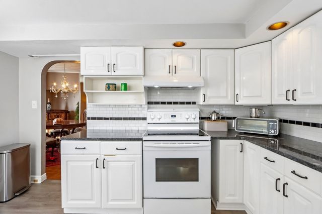 19 Brooks Park, Medford, MA 02155
