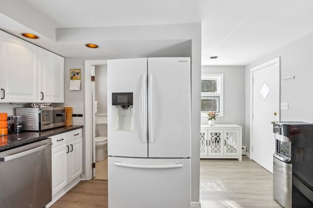 19 Brooks Park, Medford, MA 02155