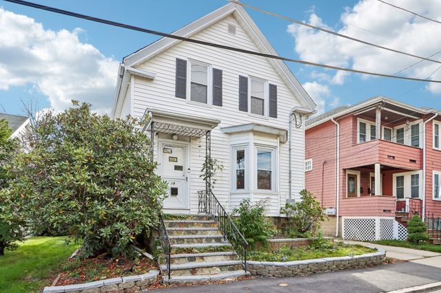 19 Brooks Park, Medford, MA 02155