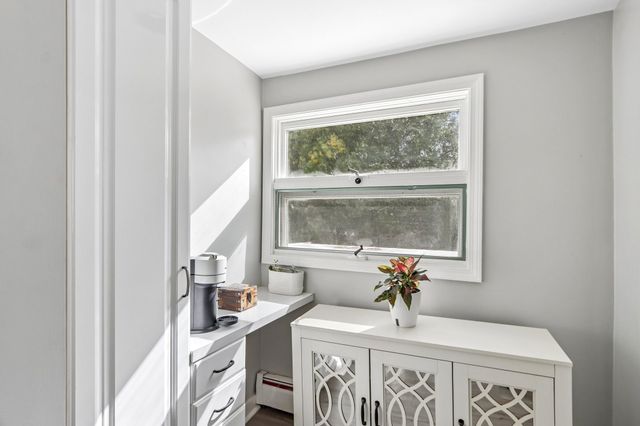 19 Brooks Park, Medford, MA 02155