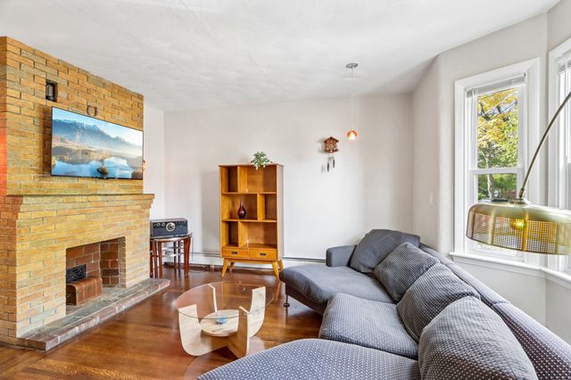 19 Brooks Park, Medford, MA 02155