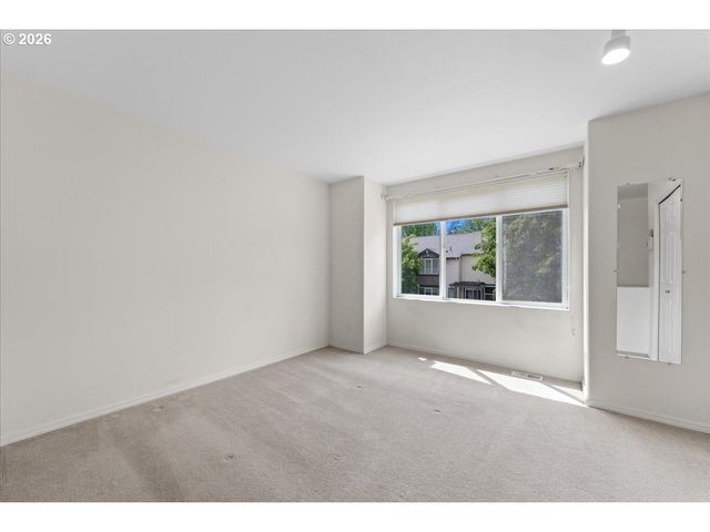 13700 Sw SCHOLLS FERRY Rd 103, Beaverton, OR 97007