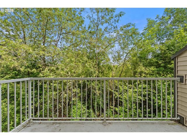 13700 Sw SCHOLLS FERRY Rd 103, Beaverton, OR 97007
