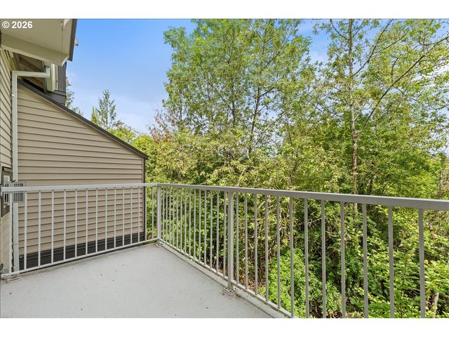 13700 Sw SCHOLLS FERRY Rd 103, Beaverton, OR 97007