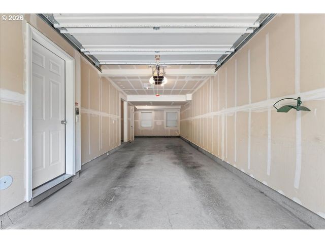13700 Sw SCHOLLS FERRY Rd 103, Beaverton, OR 97007