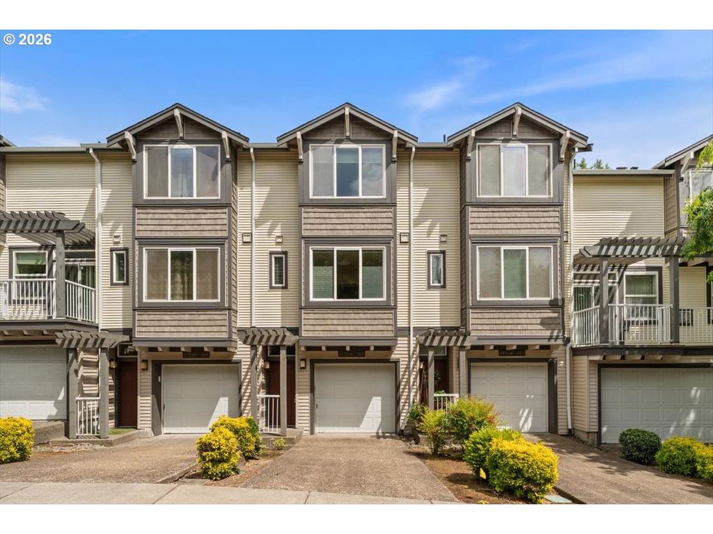 13700 Sw SCHOLLS FERRY Rd 103, Beaverton, OR 97007