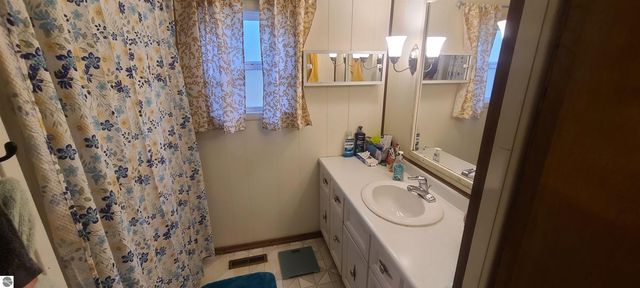 4711 Interlake Drive, Oscoda, MI 48750