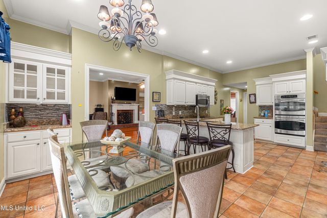 92 Highpointe Drive, Hattiesburg, MS 39402
