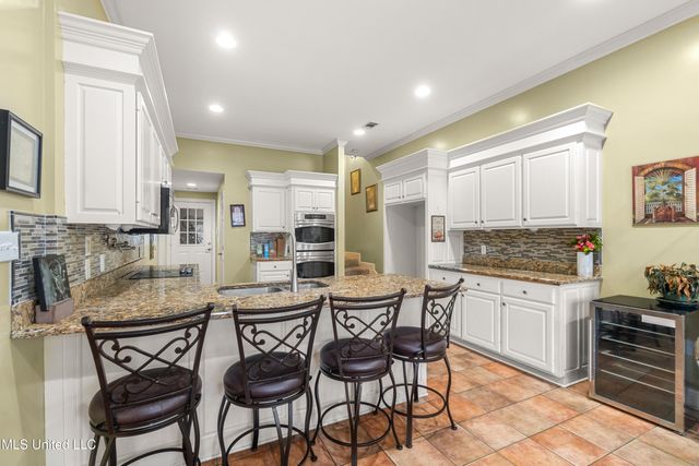 92 Highpointe Drive, Hattiesburg, MS 39402