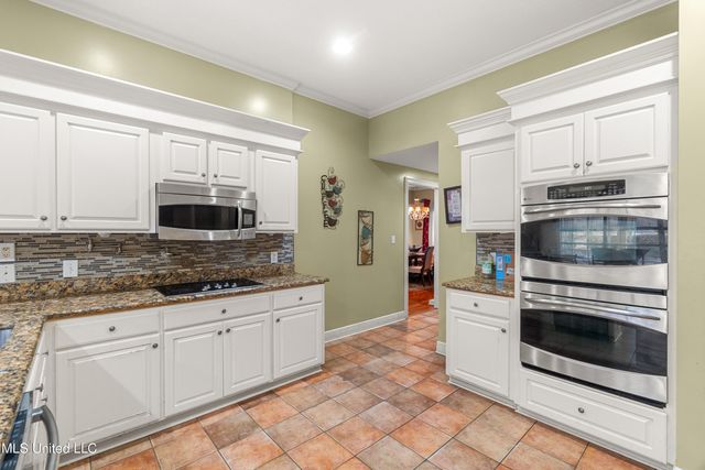 92 Highpointe Drive, Hattiesburg, MS 39402
