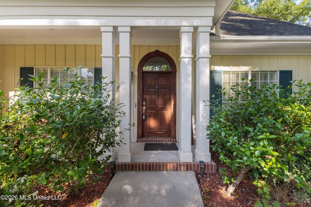 92 Highpointe Drive, Hattiesburg, MS 39402