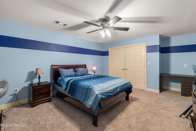 92 Highpointe Drive, Hattiesburg, MS 39402