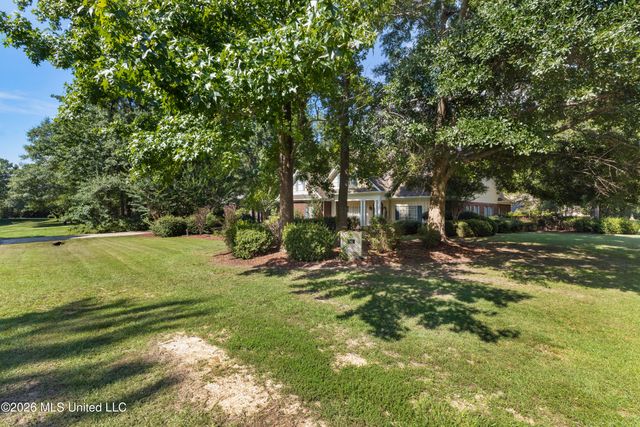 92 Highpointe Drive, Hattiesburg, MS 39402