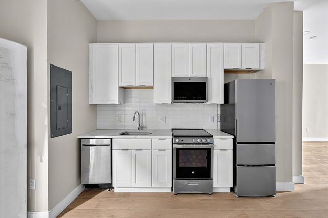 376 Third Street 104, Everett, MA 02149