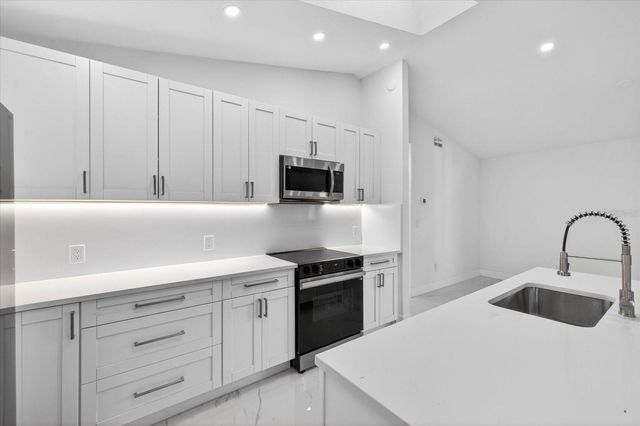 8078 PAGODA DRIVE, Spring Hill, FL 34606