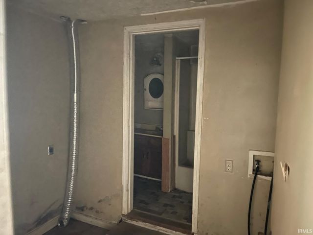 1107 10th Street, Bedford, IN 47421