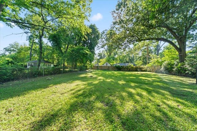 325 W PEG LN, Memphis, TN 38117