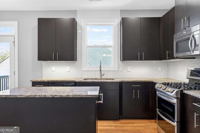 1532 Craftsman Road NW, Atlanta, GA 30318