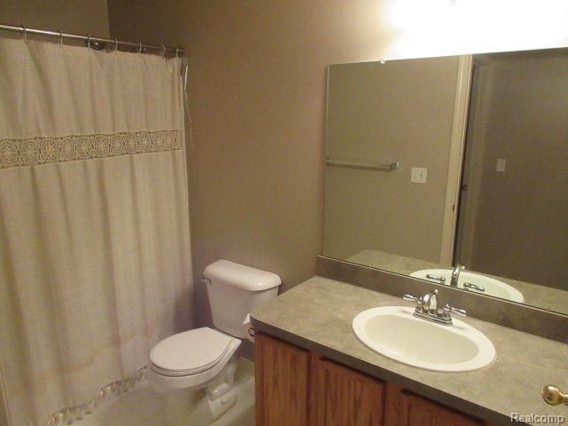 4192 Berkeley Avenue, Canton, MI 48188