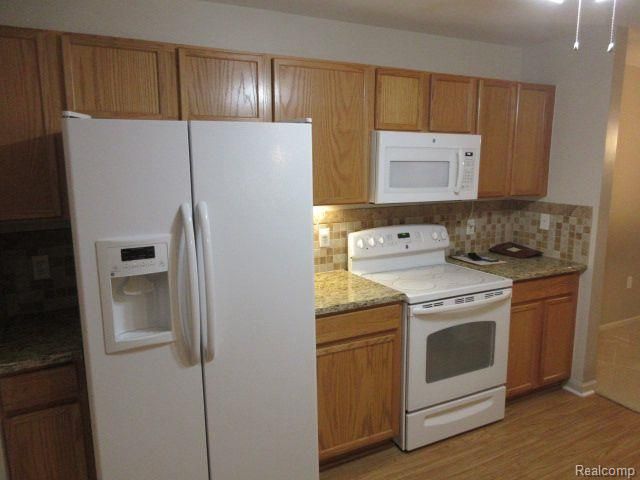 4192 Berkeley Avenue, Canton, MI 48188