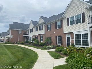 1105 S Rial Lake Dr. 45, Howell, MI 48843