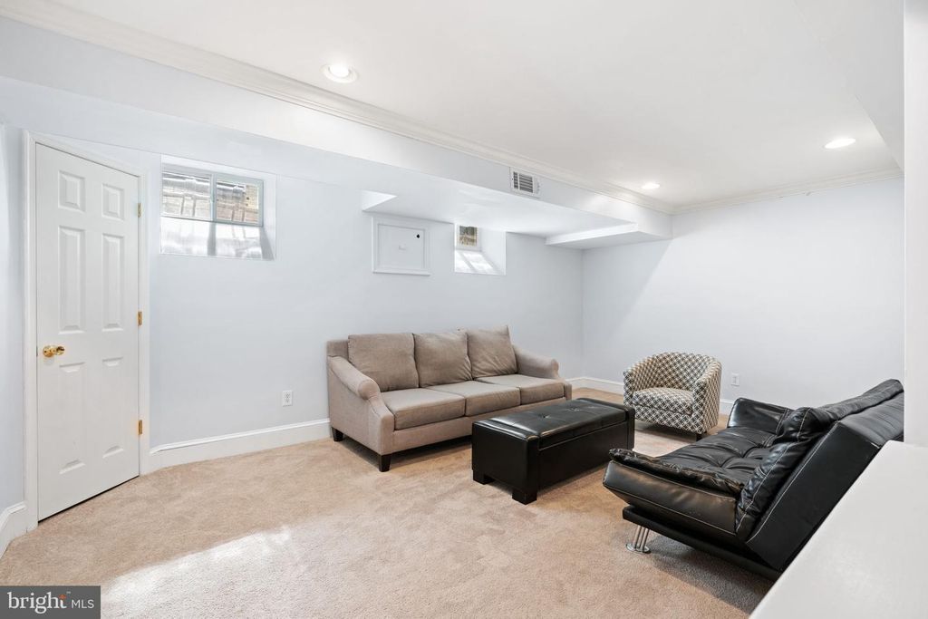 320 WARWICK RD, Haddonfield, NJ 08033