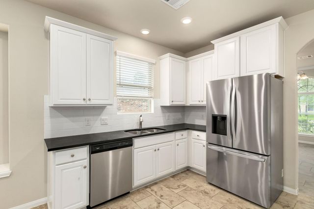 11527 Ripplewind Drive, Montgomery, TX 77356