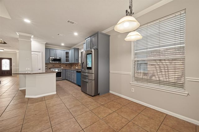 1822 Lansing Cove Drive, Fresno, TX 77545