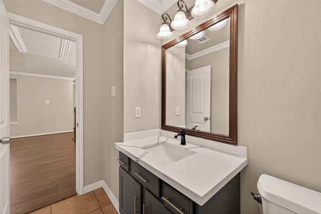 1822 Lansing Cove Drive, Fresno, TX 77545