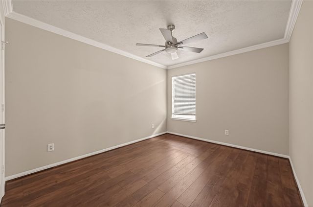 1822 Lansing Cove Drive, Fresno, TX 77545