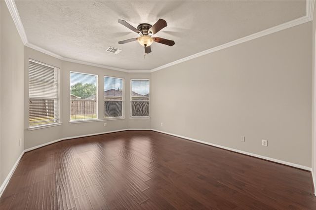 1822 Lansing Cove Drive, Fresno, TX 77545