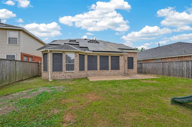 1822 Lansing Cove Drive, Fresno, TX 77545