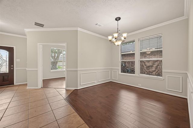 1822 Lansing Cove Drive, Fresno, TX 77545