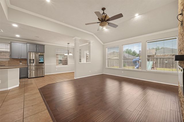 1822 Lansing Cove Drive, Fresno, TX 77545