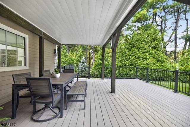 3 Recktenwald Ct, Old Tappan Boro, NJ 07675
