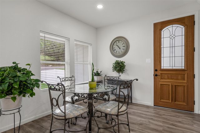842 White Oak Drive, Woodway, TX 76712