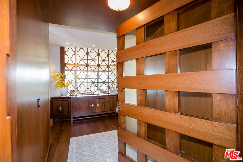 Image 3 of property listing at 1131 Miradero Road, Beverly Hills, CA 90210