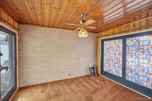 6006 Rosetta Street, Dearborn Heights, MI 48127