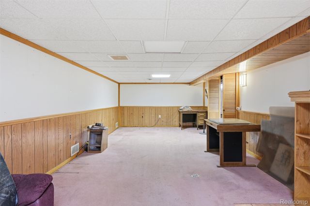 6006 Rosetta Street, Dearborn Heights, MI 48127