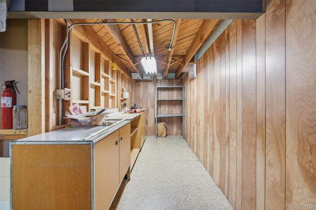 6006 Rosetta Street, Dearborn Heights, MI 48127