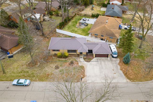 6006 Rosetta Street, Dearborn Heights, MI 48127