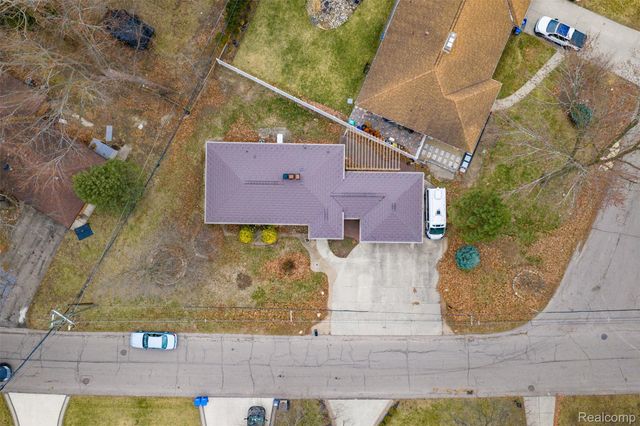 6006 Rosetta Street, Dearborn Heights, MI 48127