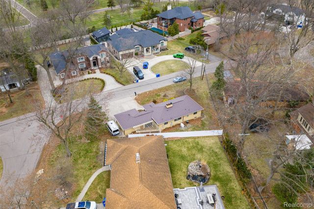 6006 Rosetta Street, Dearborn Heights, MI 48127