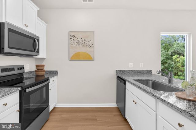 8110 BARTHOLOMEW CT, Baltimore, MD 21206